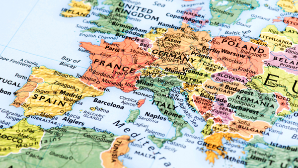 4 motive să mergi într-un circuit turistic prin Europa