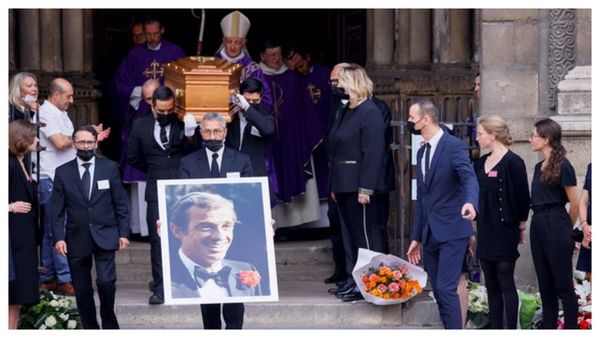 Alain Delon a fost condus pe ultimul drum! Unde a fost înmormântat marele actor: ”Am respectat întru totul cerințele”