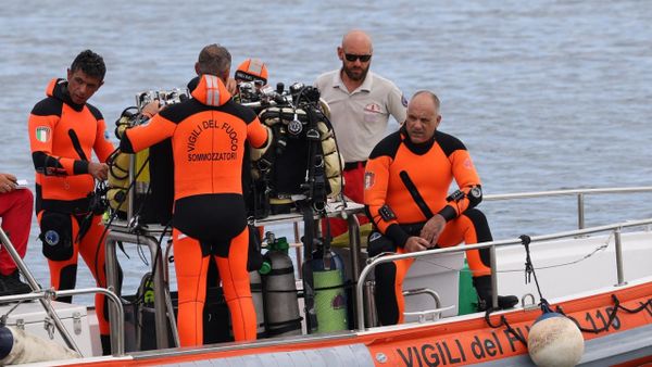 Misterul scufundării superiahtului miliardarilor, investigat de anchetatori. Ce ipoteze se iau în calcul