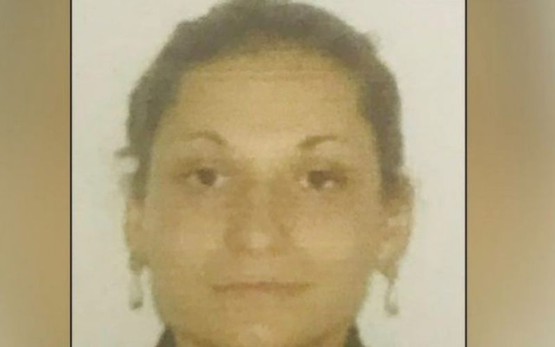 femeia incendiată în valiză
