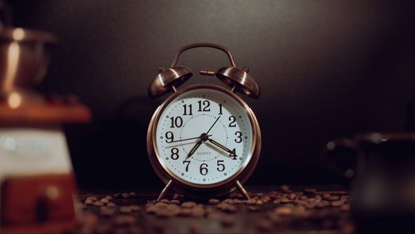 Când se schimbă ora? România va trece în curând la ora de iarnă