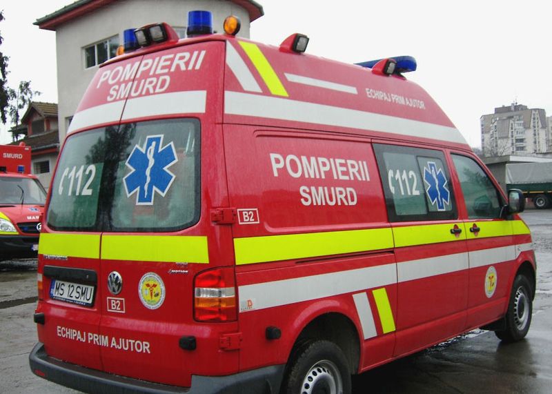 Fetele rănite au fost transportate de urgență la spital 