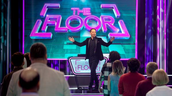 Se dă startul distracţiei de weekend! Premiera &ldquo;The Floor&rdquo;, s&acirc;mbătă, 14 septembrie!