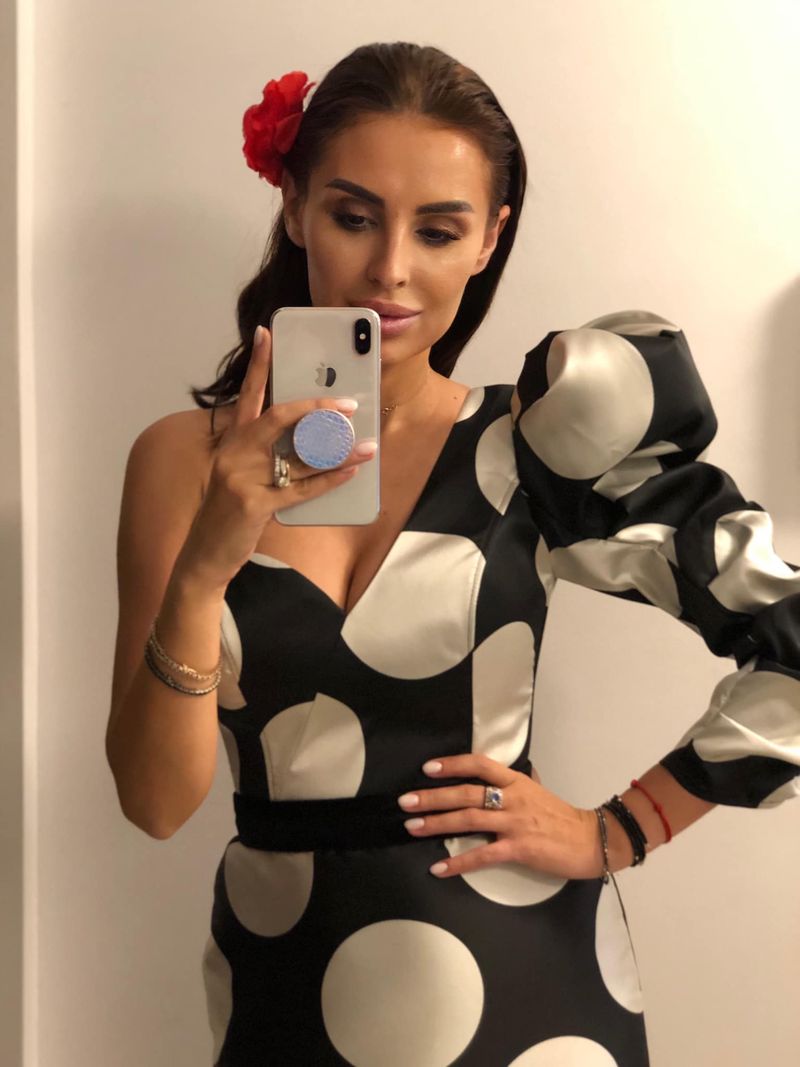 Roxana Blagu, în ziua în care fiica ei împlinește 16 ani