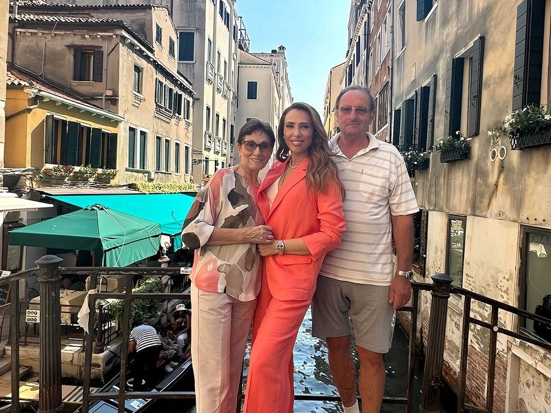 Unde a plecat Iulia Vântur în vacanță alături de părinții ei? 