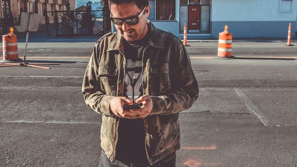 Ce să te joci când te plictisești: aplicații pentru telefon și tabletă