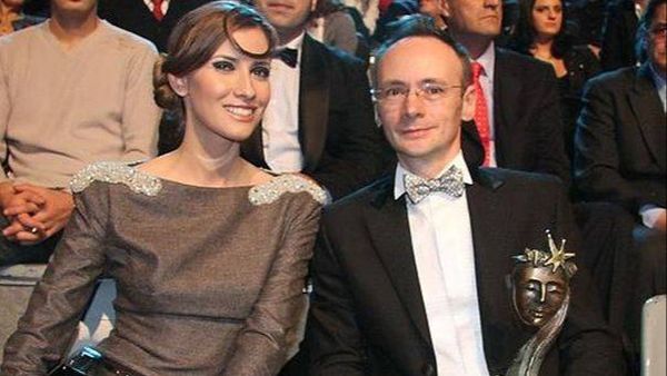 Mihai și Iulia Albu au lăsat tensiunile deoparte în prima zi de liceu a fiicei lor Mikaela: ”Ne-am întâlnit și am participat împreună la acest moment”