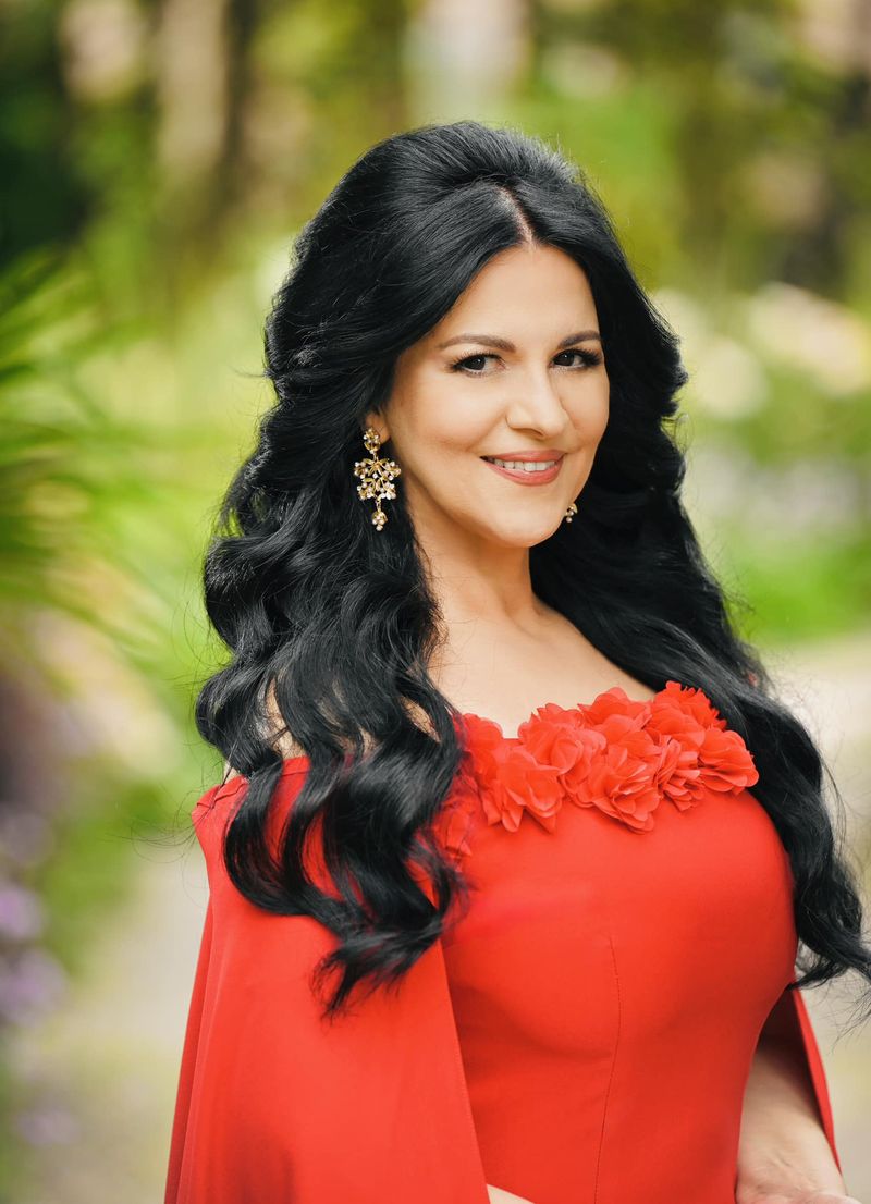 Angela Gheorghiu huiduita