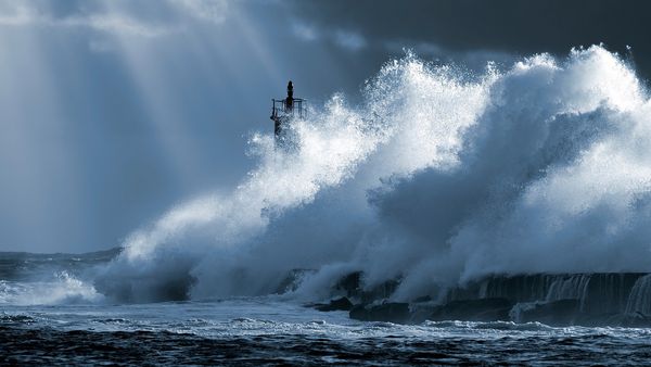 Pericol de inundații în Constanța! Locuitorii, avertizați prin RO-Alert din cauza ploilor torenţiale. Ce nu trebuie să facă în acest interval