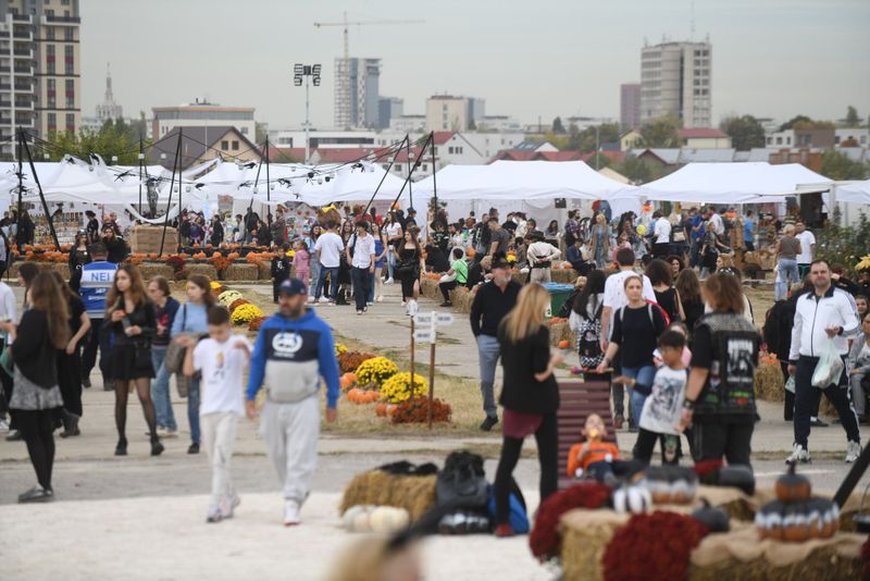 Cât costă să închiriezi un spațiu comercial pe Lacul Morii?