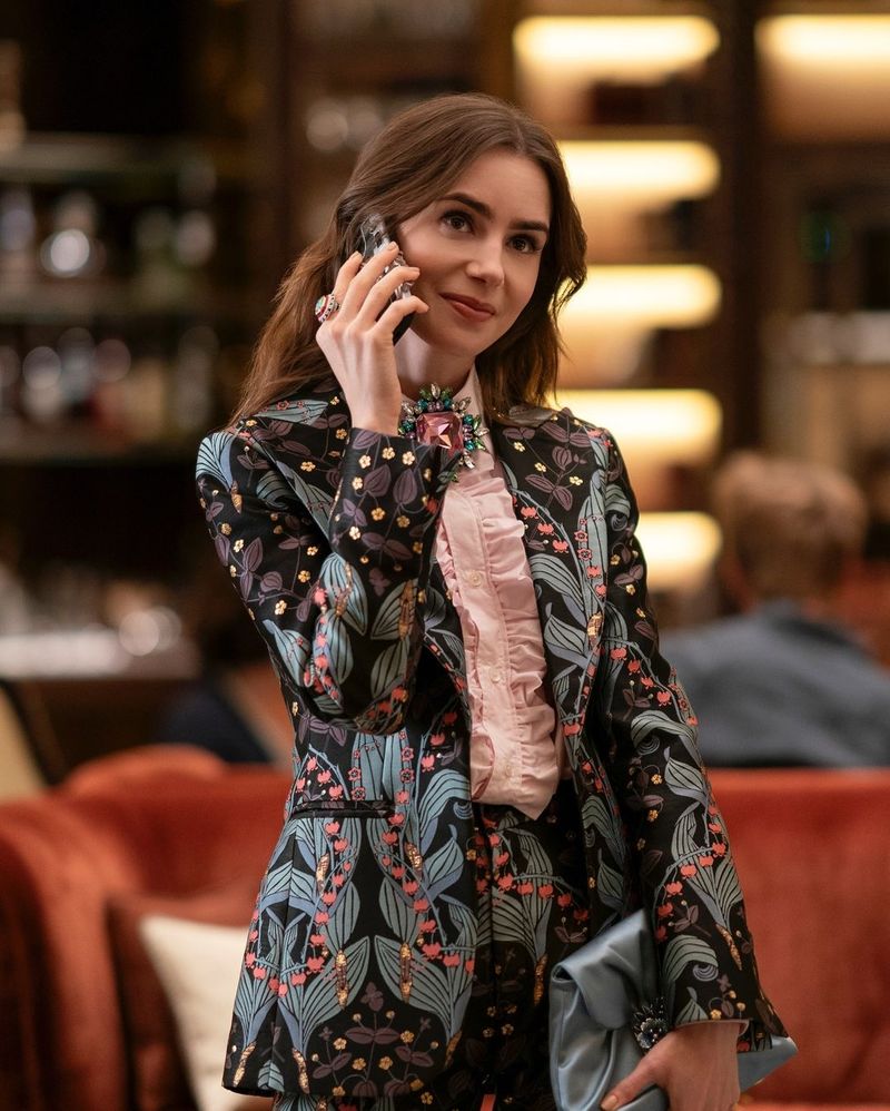 Brigitte Macron, apariție surprinzătoare în noile episoade din ”Emily in Paris”