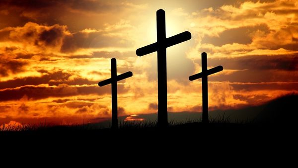 Calendar creștin ortodox 14 SEPTEMBRIE 2024. Creștinii prăznuiesc Înălțarea Sfintei Cruci. Ce este inerzis să faci cu desăvârșire în această zi