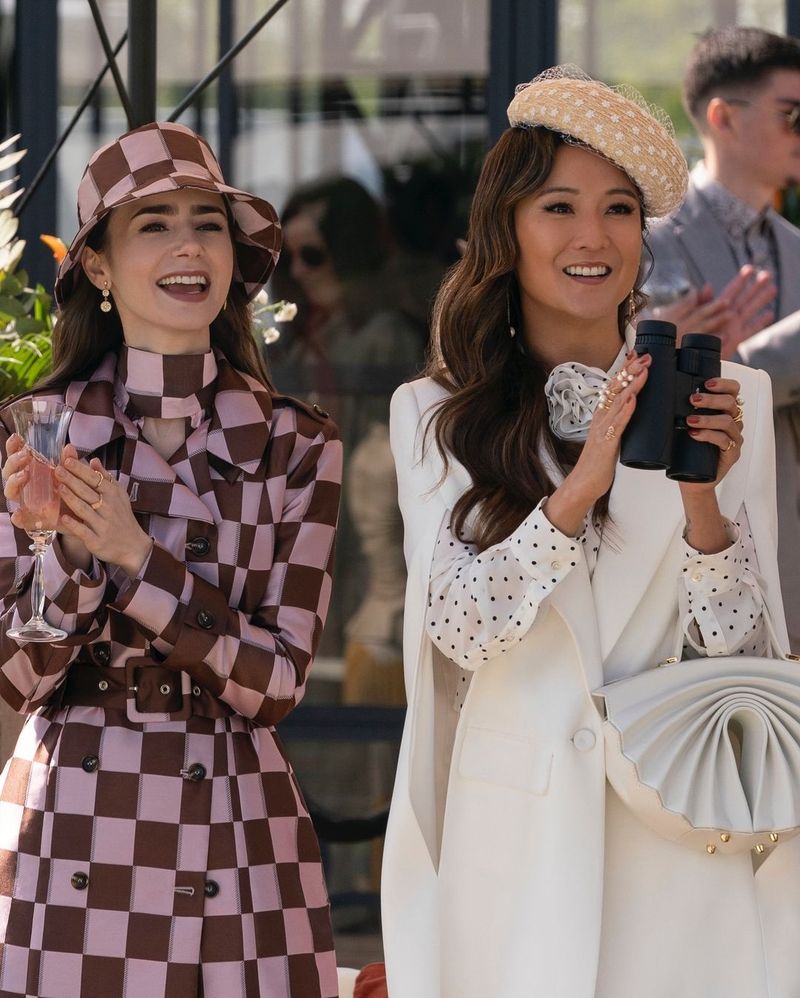 Când se lansează sezonul 5 din ”Emily in Paris”? 