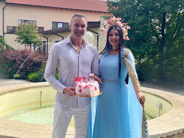 Medana a răbufnit după declarațiile scandaloase făcute de Larisa Uță, fosta soție a lui Alin Oprea: &bdquo;Rămăsese asemeni unui maidanez abandonat, fără bani, fără casă, fără nimic&rdquo;