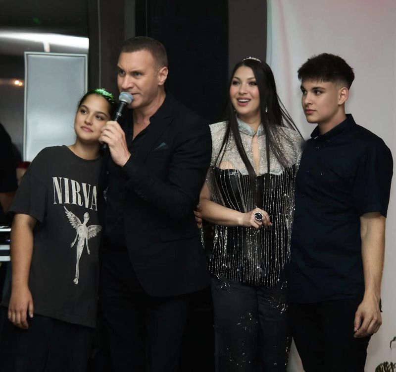 Alin Oprea a postat noi imagini cu cei doi copii ai Medanei 