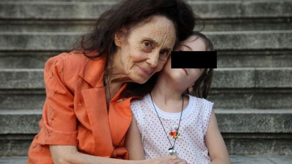Eliza, fiica Adrianei Iliescu, un adevărat ajutor pentru mama sa la 86 de ani. Cum au fost surprinse cele două