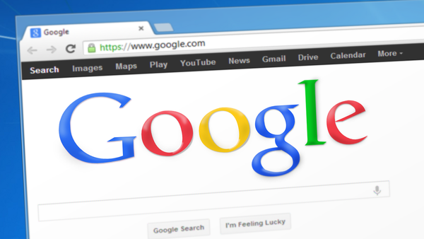 Google &icirc;mplinește 26 de ani: Cine sunt fondatorii săi și cine deține compania &icirc;n prezent?