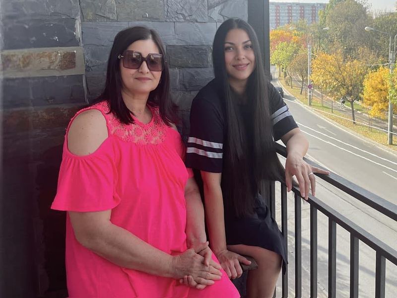 Legătura Puternică dintre Medana și mama sa 