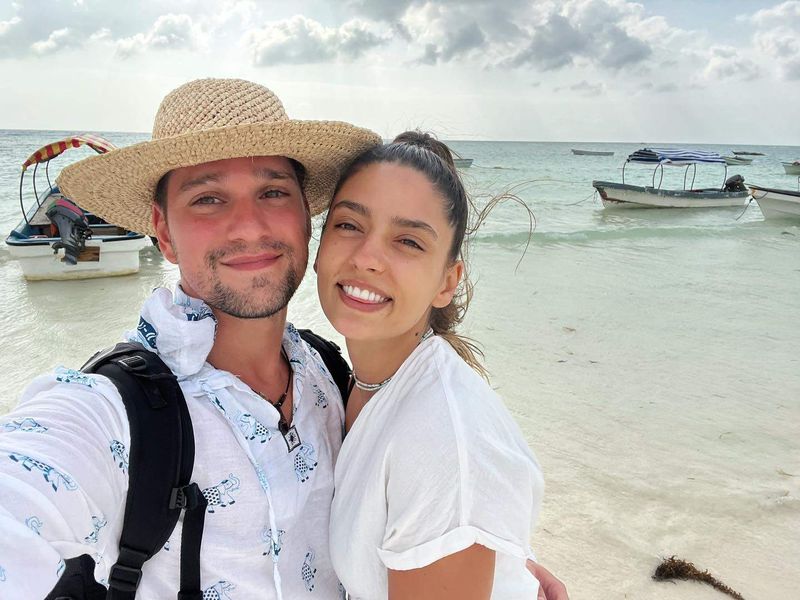 Cum a început povestea de dragoste cu Oana Moșneagu