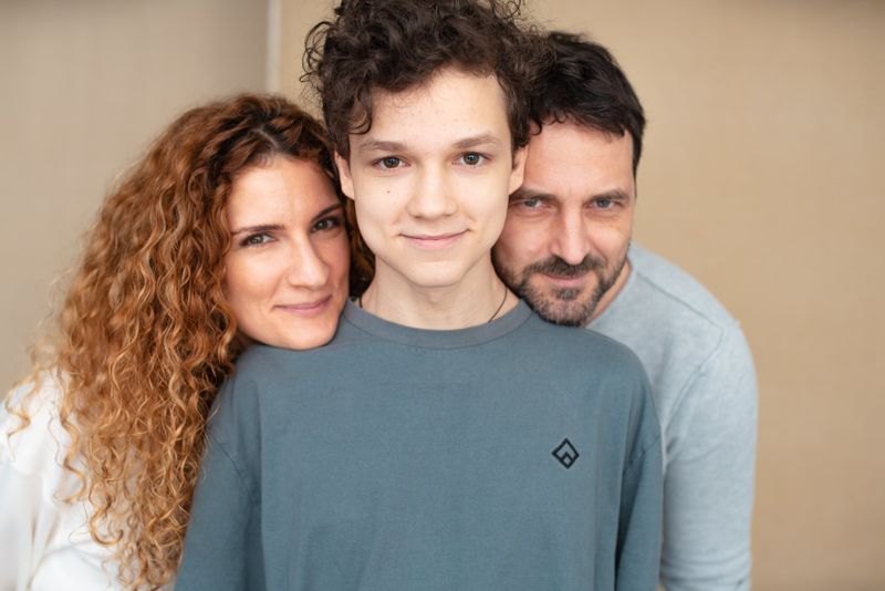 Eric Aradits, la 19 ani, vorbește despre familia sa 