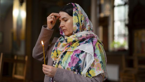 Sfânta Cuvioasă Parascheva 2024. Ce tradiții și obiceiuri TREBUIE să respectăm