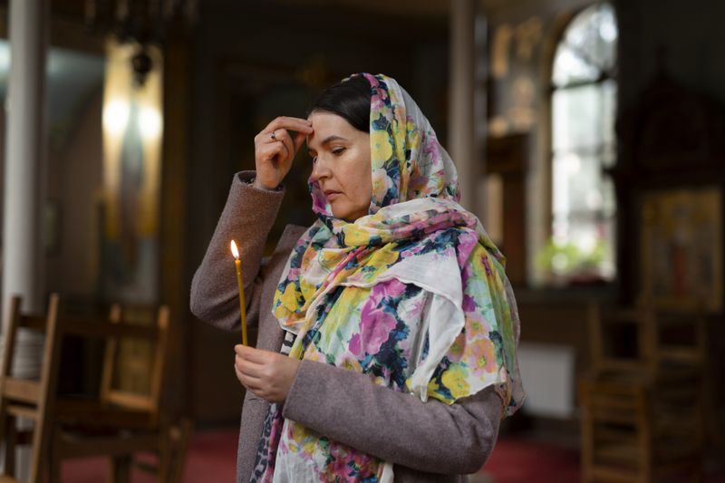 Tradițiile de care țin cont românii de Sfânta Parascheva 