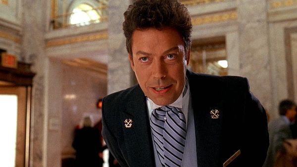 Imagini tulburătoare cu Tim Curry! Actorul din &rdquo;Singur acasă 2&rdquo; a ajuns &icirc;n scaun cu rotile