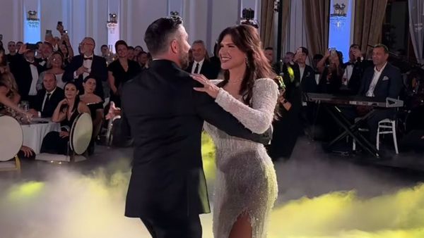 Monica Bîrlădeanu și Valeriu Gheorghiță și-au unit destinele într-o nuntă de vis la Palatul Snagov. Ce melodie au ales pentru dansul mirilor