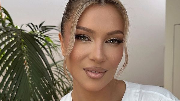 Lora, mărturie emoționantă despre mama sa la nuntă: ”Îi mulțumesc, chiar dacă nu mai este, știu că mă aude”