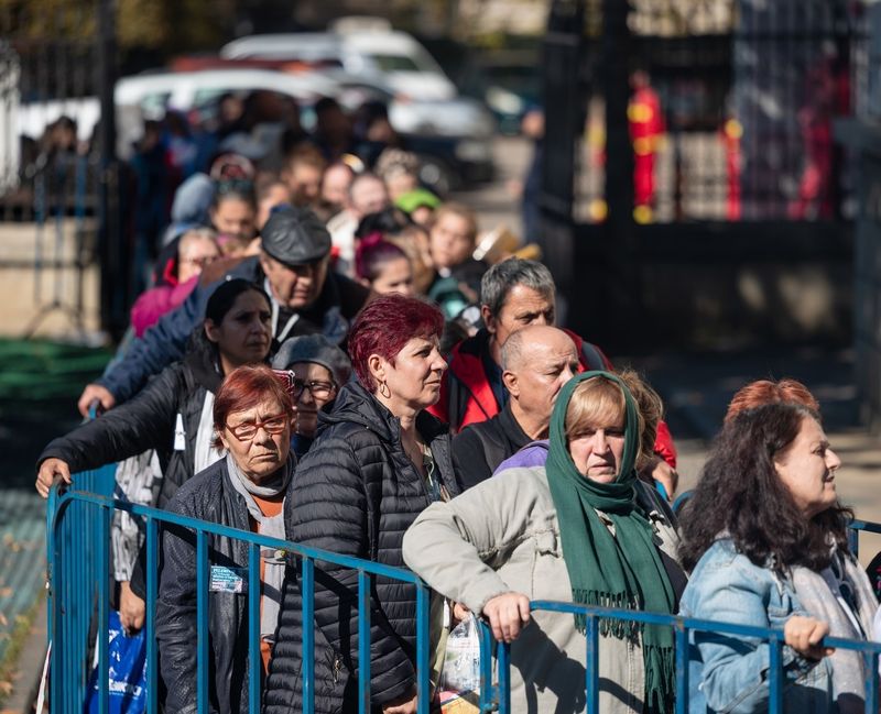 Autoritățile se așteaptă la 350.000 de credincioși în cadrul Pelerinajului de Sfânta Parascheva din 2024