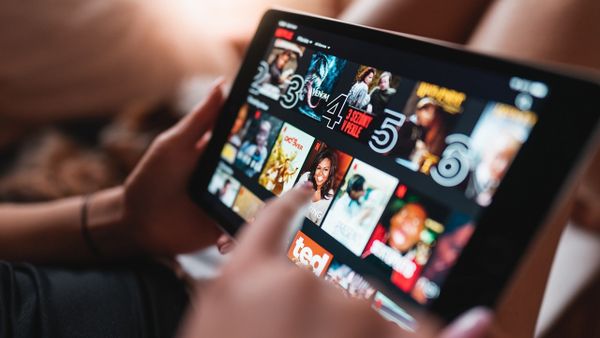 Unul dintre cele mai așteptate seriale de pe Netflix are premiera pe 11 decembrie