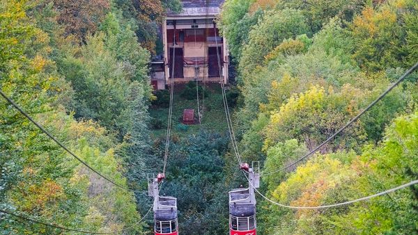 Ce se &icirc;nt&acirc;mplă cu telecabina de pe T&acirc;mpa Brașov: "13 octombrie este ultima zi de funcționare a telecabinei cu publicul"
