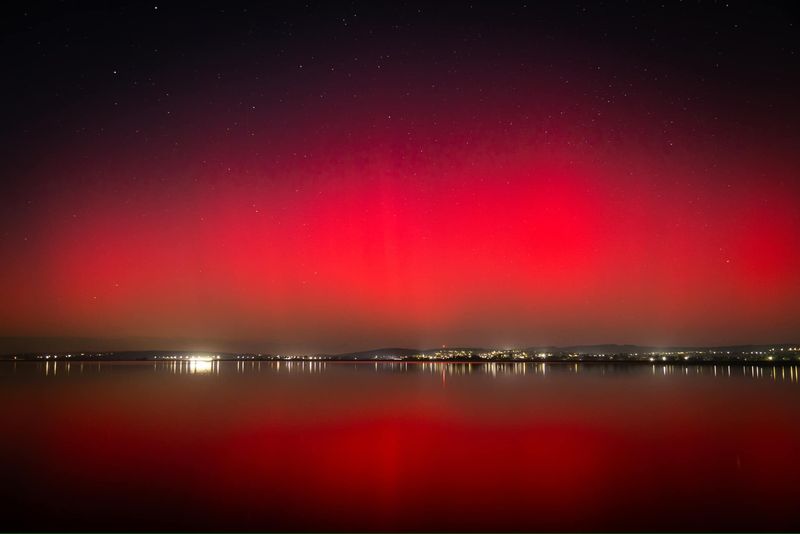 Aurora boreală a făcut spectacol pe cerul nopții