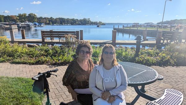 Ce a putut să pățească fiica Savetei Bogdan după o simplă pedichiură: „De la o infectie uite unde s-a ajuns”