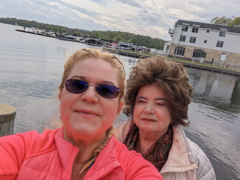 Fiica Savetei Bogdan, operată în urma unei banale pedichiuri