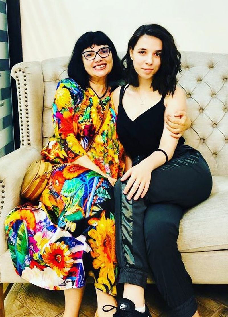 Ozana Barabancea și fiica ei, Gloria