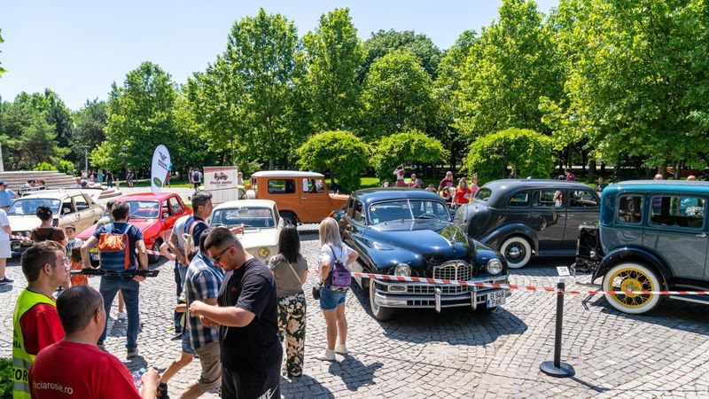 Retro Parada Toamnei, pe 20 octombrie 2024, &icirc;n București! 200 de autovehicule istorice vor fi expuse la eveniment