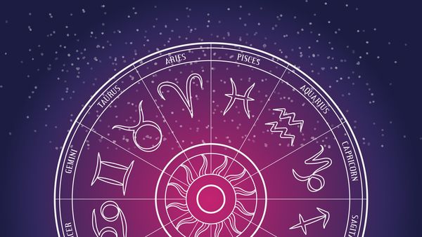 Horoscop zilnic, 22 octombrie 2024: Racii trăiesc momente de vis alături de persoana iubită. Vărsătorii au noroc pe plan profesional&nbsp;