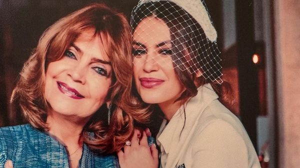 Mesajul Cristinei Săvulescu, nora Deliei Budeanu. Imagini &icirc;n premieră cu fosta crainică TV &icirc;mpreună cu nepoții săi