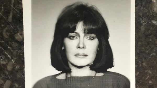 Primele imagini de la înmormântarea Deliei Budeanu! Cine a fost prezent pentru a o conduce pe ultimul drum