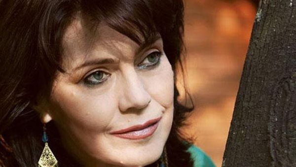 Cine este și cu ce se ocupă Diana, fiica Deliei Budeanu. Detalii neștiute despre primul copil al regretatei crainice TV