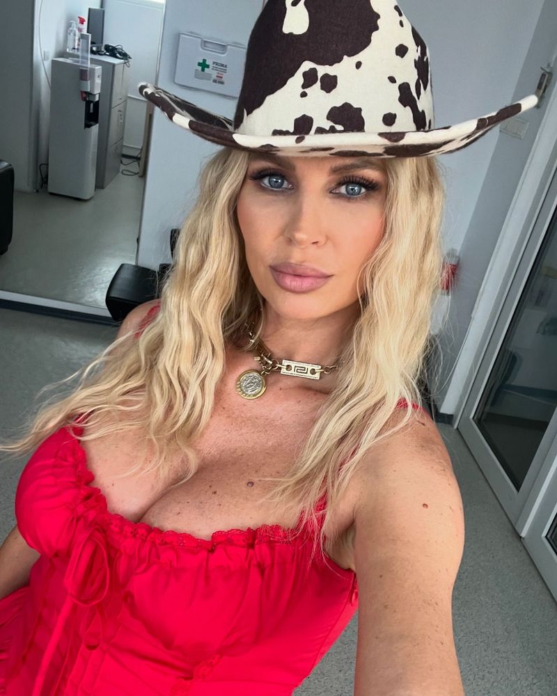 Andreea Bănică o susține pe Alina Ceușan