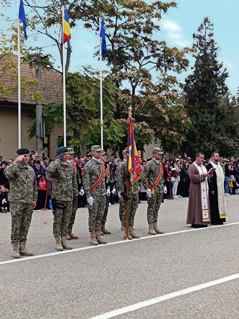 Mesaje deosebite pentru militari de Ziua Armatei Române 2024 