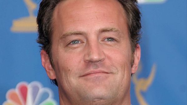 Familia lui Matthew Perry rupe tăcerea la un an de la moartea starului din Friends: ”Lucrăm în fiecare zi la ceva care era important pentru el”