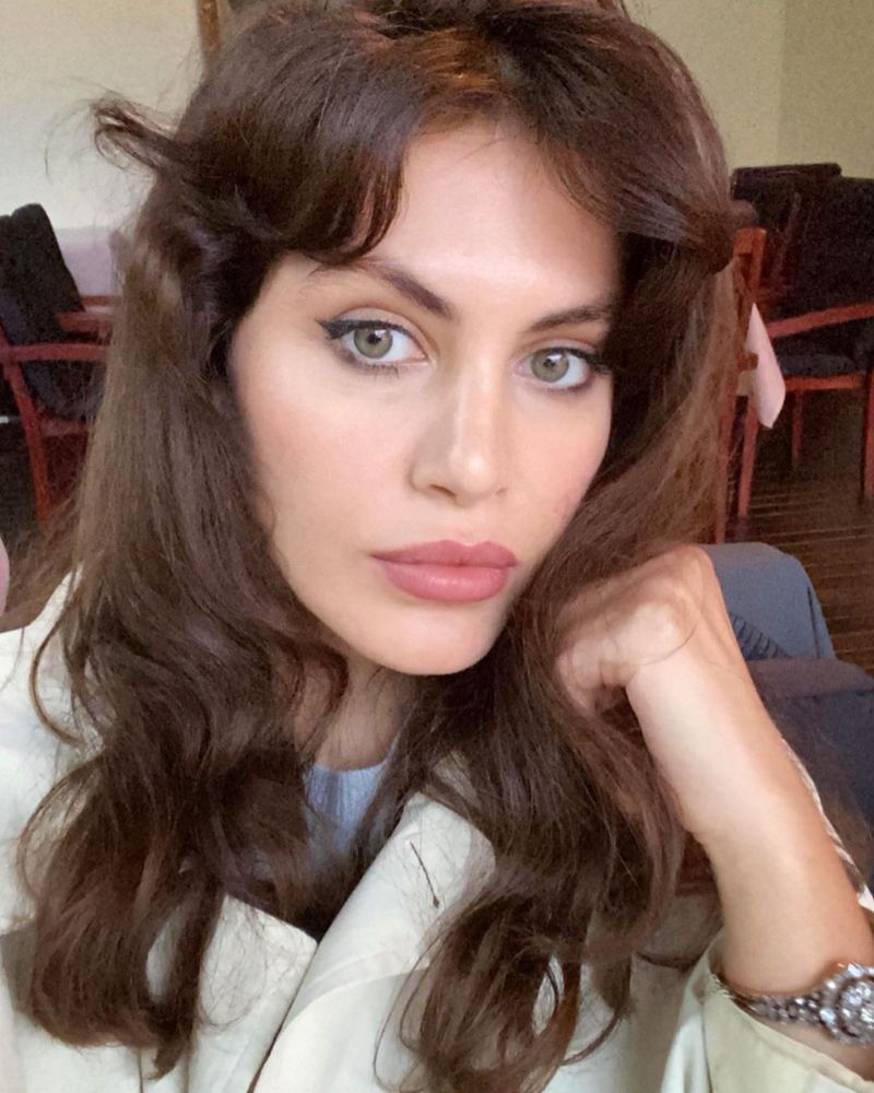 Rochie de mireasă creată de Cristina Săvulescu, la vânzare pe OLX 