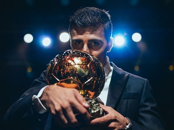 Ce avere are Rodrigo Hernandez, c&acirc;știgătorul Balonului de Aur 2024? C&acirc;ți bani &icirc;ncasează fotbalistul &icirc;ntr-o săptăm&acirc;nă