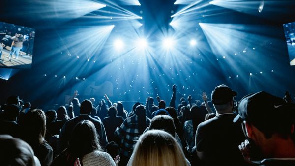 Ce faci în weekendul 1-3 noiembrie 2024. Cele mai tari locuri, evenimente din Bucuresti și din țară pe care merită să nu le ratezi