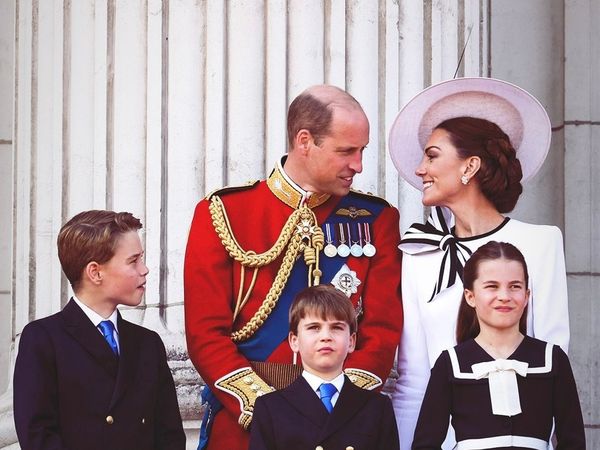 Prințul William și Kate Middleton nu dorm singuri &icirc;n pat. Cu cine &icirc;mpart cei doi așternuturile