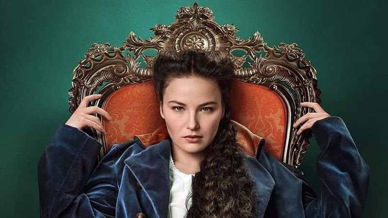 C&acirc;nd apare cel mai așteptat serial de pe Netflix, "&Icirc;mpărăteasa"