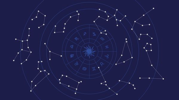 Horoscop zilnic, 4 noiembrie 2024: Berbecii sunt nevoiți să ia o pauză din cauza problemelor de sănătate. Peștii au nevoie de sprijinul partenerului, &icirc;nsă se aleg doar cu dezamăgiri&nbsp;